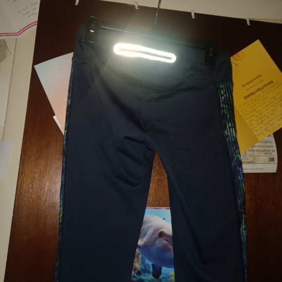 ATHLETA Swipe Sonar tight fit athletic leggings - Picture 7 of 7